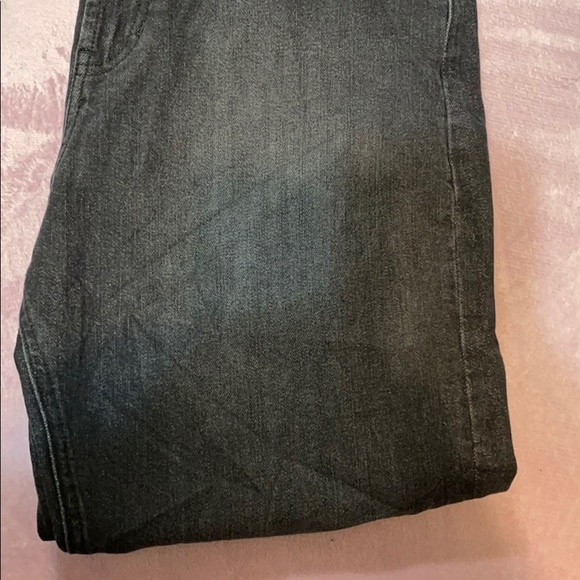 Gap brand mom jeans! - Picture 2 of 6